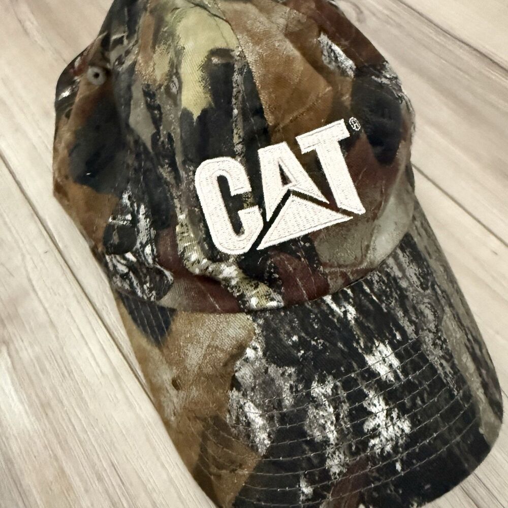 Caterpillar CAT Equiptment Hat Cap Snapback One Size Camouflage Adjustable
